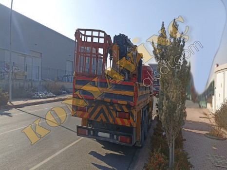 30 TON HİDROKON ÇİFT KIRMA MERCEDES ÜZERİNDE