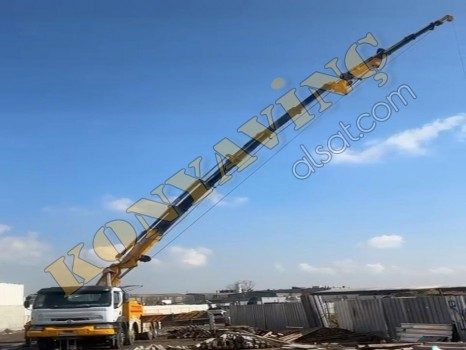 ERKON HİDROLİK 42 TON VİNÇ ÇİFT ÇEKER RENO ÜZERİNDEDİR.