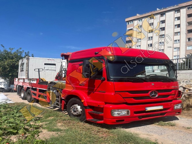 HİDROÖZ 20 TON YANA KATLANIR MERCEDES AXORS 2528 ÜZERİNDE