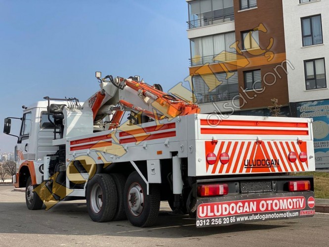 HİDRO ÖZ 8 TON YANA KATLANIR VİNÇ