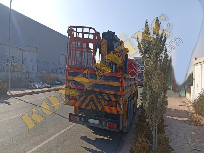 30 TON HİDROKON ÇİFT KIRMA MERCEDES ÜZERİNDE