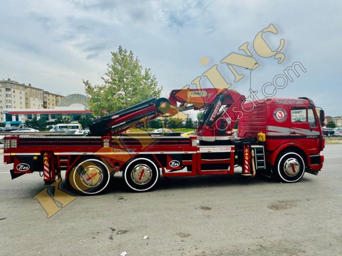 FIRAT 20 TON YANA KATLANIR VİNÇ MERCEDES 2521 ÜZERİNDE