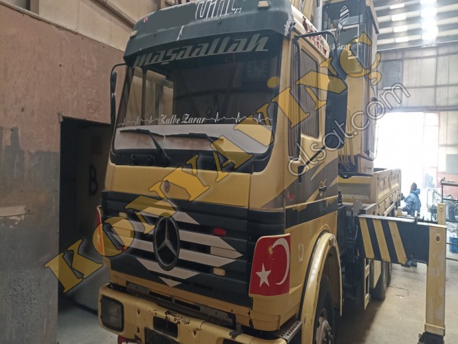 KELEŞ 35 TON ÇİFT KIRMA VİNÇ MERCEDES ÜZERİNDE